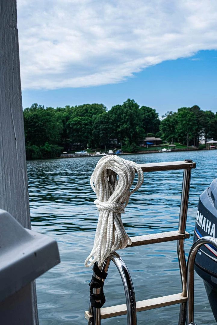 SGT KNOTS Solid Braid Dacron Polyester Rope 50 SGT KNOTS Solid Braid Dacron Polyester Rope